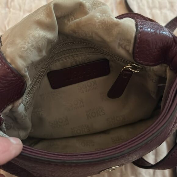 Michael Kors Dark Purple leather small Shoulder Bag - Picture 6 of 10